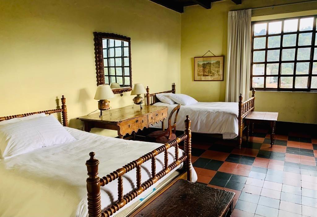 Hotel Museo Mayan Inn Chichicastenango Exterior photo