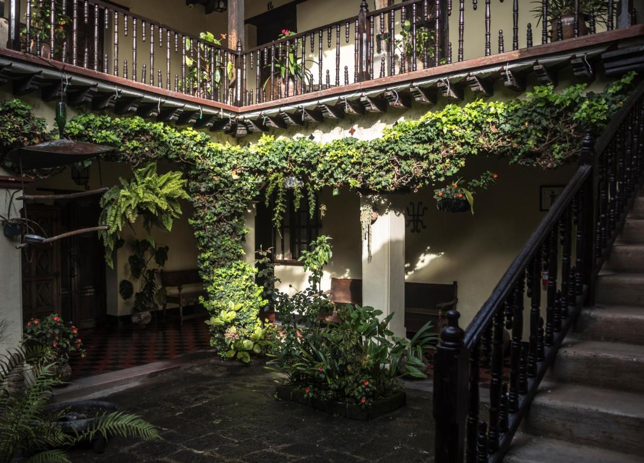 Hotel Museo Mayan Inn Chichicastenango Exterior photo